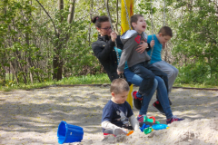 Korzystamy z pięknej pogody 24.04.14r.