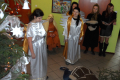 Jasełka w wykonaniu dziewcząt z MOW 13.12.2014
